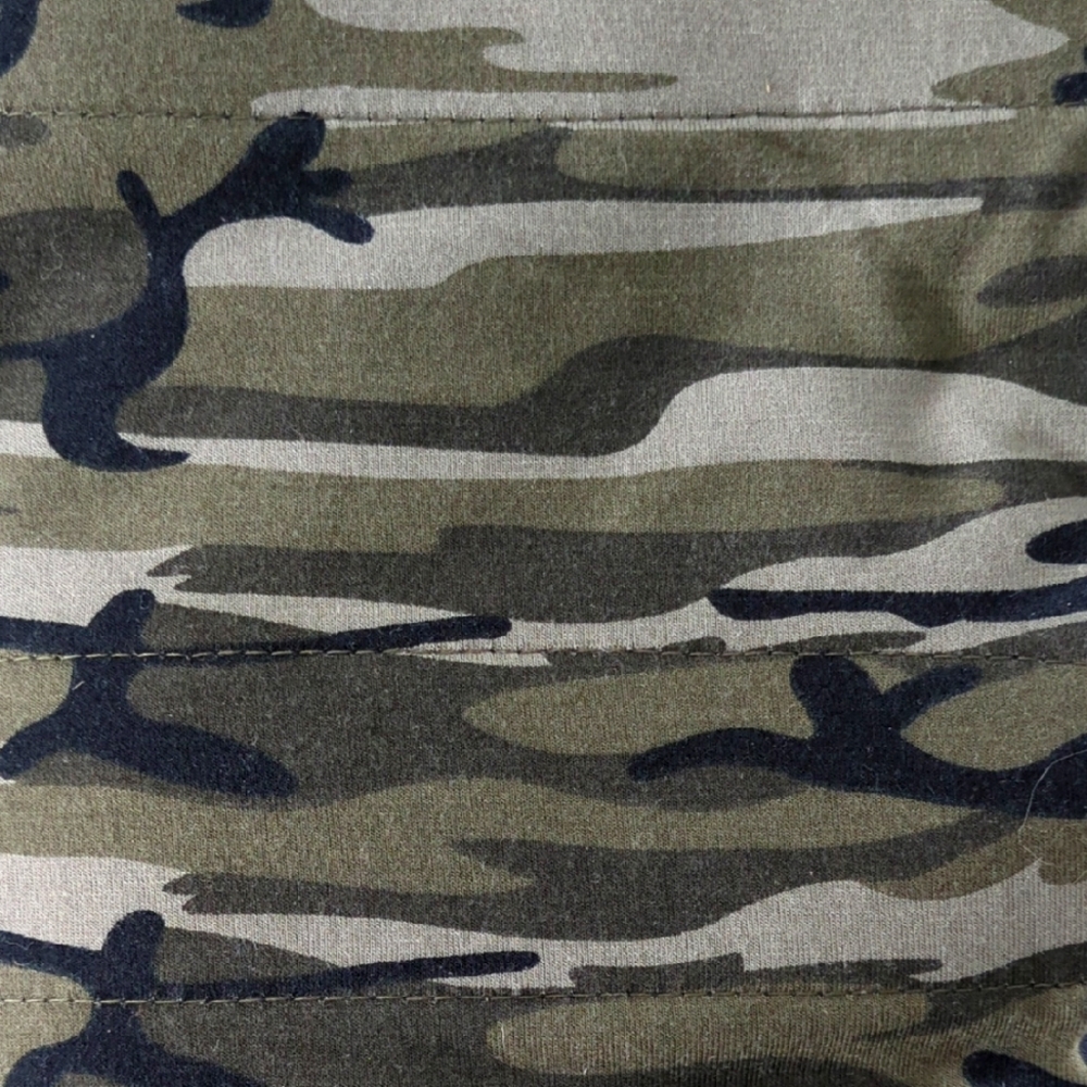 Camouflage Thunder shirt Size XL New in Box